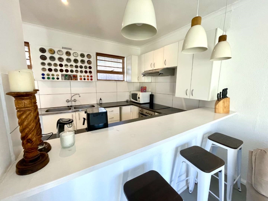 To Let 2 Bedroom Property for Rent in Tamboerskloof Western Cape